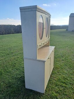 babiččin kredenc na chalupu - krásný - 3