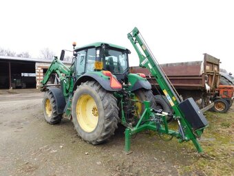 traktor John Deere 6520 SE - 3