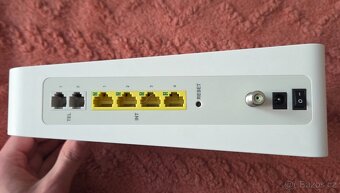 Wi-Fi kabelový DOCSIS modem Compal CH7465LG-LC - 3