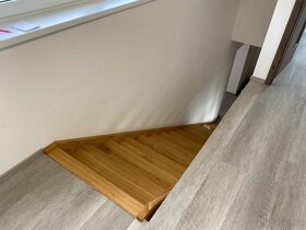 Dřevěné schodiště - dubové - 3