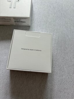 Apple AirPods - 3