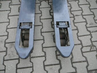Ruční nízkozdvižný vozík ATLET - 3