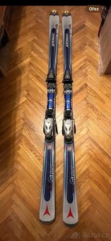 Lyžařský set, lyže Atomic, lyžařské boty Tecnica - 3