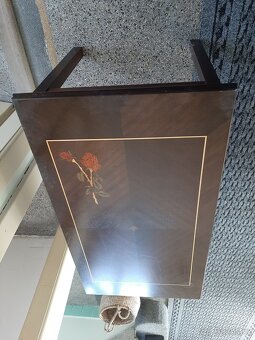 Vykládaný stolek - 3