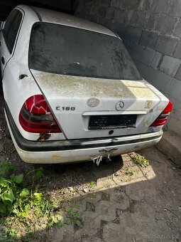 Mercedes C180 - 3