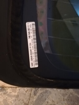 zadní sklo VW Sharan 7N tónované - 3