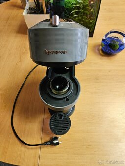 Kávovar Nespresso Vertuo Next (Kapsle) - 3