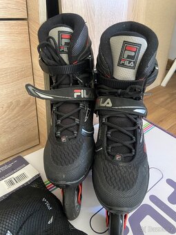 Pánské brusle Fila black/red 44 + chrániče - 3