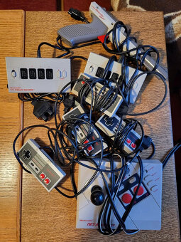 MEGA Nintendo kolekce, kolekce N64, NES, SNES s množstvím př - 3