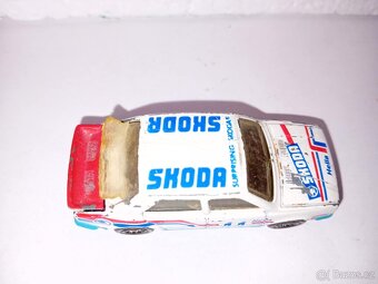 Matchbox stretcha fetcha a skoda - 3