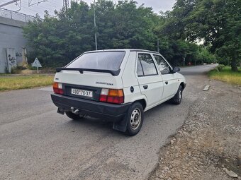 ŠKODA FAVORIT 136 L - najeto jen 38tis km - 3