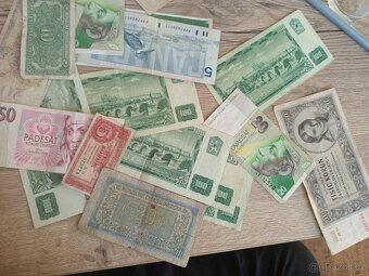 Staré bankovky tisky obálky a známky - 3