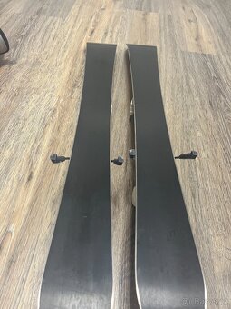 Detske lyze Atomic (80 cm) + lyzaky Rosignol (vel. 18.5) - 3