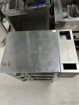 Podestavba pod kávovar - 3