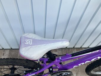 DĚTSKÉ KOLO 20 - 3