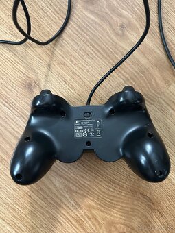 ovladač logitech gamepad PC XBOX - 3