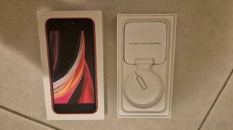 iPhone SE Red, 64GB - 3