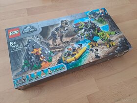 LEGO Jurassic World 75938 T. rex vs. Dinorobot - 3
