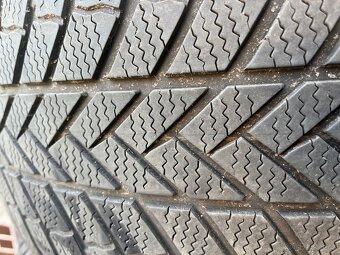 Bridgestone 275/50 R20 113V - 3