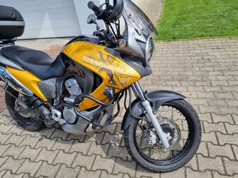 Honda Transalp 750 - 3