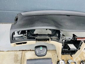 Škoda Superb II 2 palubní deska airbag - 3