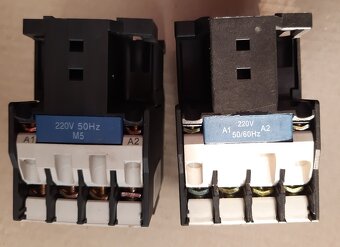 Stykače speciální přepínací, reverzační 40A/11 kW -220V50Hz - 3