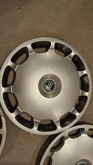 Originální poklice Volvo 16" - 3