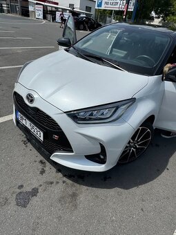 Toyota Yaris 1,5 HEV GR SPORT - 3