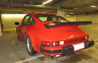 Porsche 911 Carrera Coupé z roku 1985 - 3