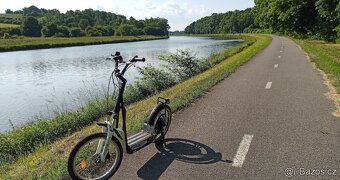 Elektrokoloběžka Perut Trek 1000W - 3