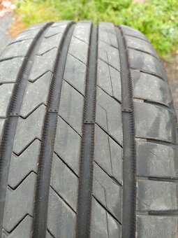 215/44 R17 Hankook - 3
