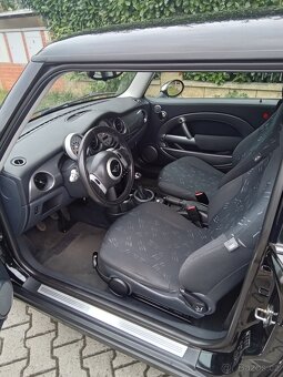 Mini Cooper 1.6i, 66 kW, rok výroby 4/ 2005 - 3