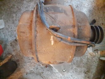 Prodám motor 5.5kw,pilu starší hoblovkou,vozíky - 3