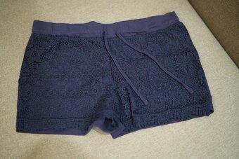 Dámské krajkované kraťasy - 3