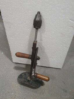 Ruční vrtačka retro - 3