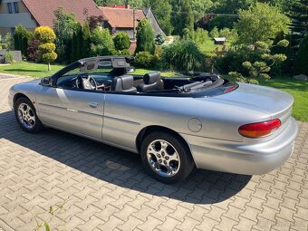 Kabriolet Chrysler 2.5i - automat - 3