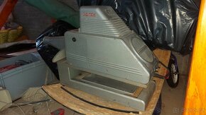Historický projektor Meopta Optirex - 3
