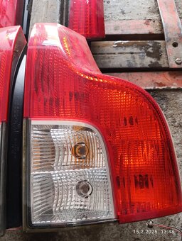 Světla Volvo XC90 - 3