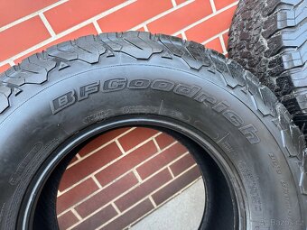 Prodám offroad pneu 315/70 r17 315/70/17 4x4 R17 SUV - 3