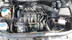 Skoda Octavia 2009 TOUR 1,6i 75kW BFQ - DILY havar. - 3