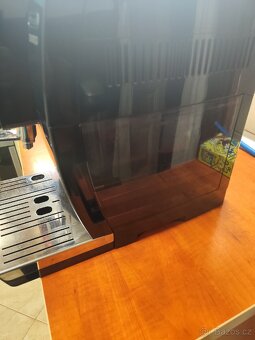 Prodám automatický kávovar DeLonghi Dinamica ECAM 350.15 B - 3