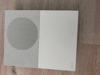 Xbox One S 1TB - 3
