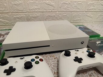 Xbox One s + 2 ovladače+7 her - 3