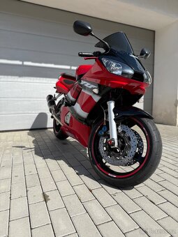 Yamaha R6 - 3