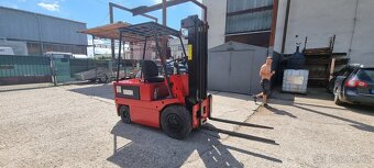 VZV Elektrický nosnost 2.000kg - 3