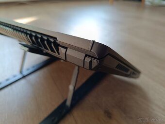 Asus zephyrus g14 R7 16GB GPU 8GB - 3