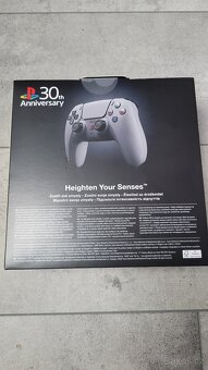 Sony DualSense – Limitovaná edice k 30. výročí PlayStationu - 3