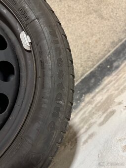Zimní pneu Firestone 205/55 R16 na discích – 4 ks - 3
