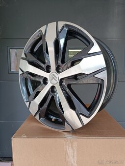 Peugeot/Citroen R18 - 3