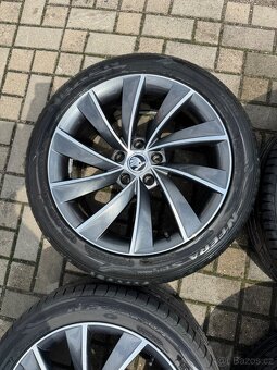 ORIGINÁL Alu Škoda PEGASUS R18, 5x112 - TOP STAV, LETNÍ - 3
